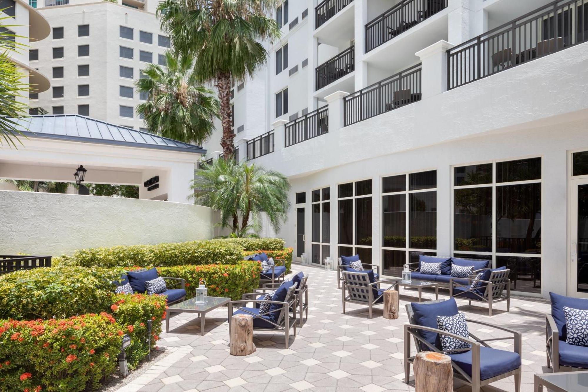 Hotel Courtyard Miami Dadeland Glenvar Heights Exterior foto