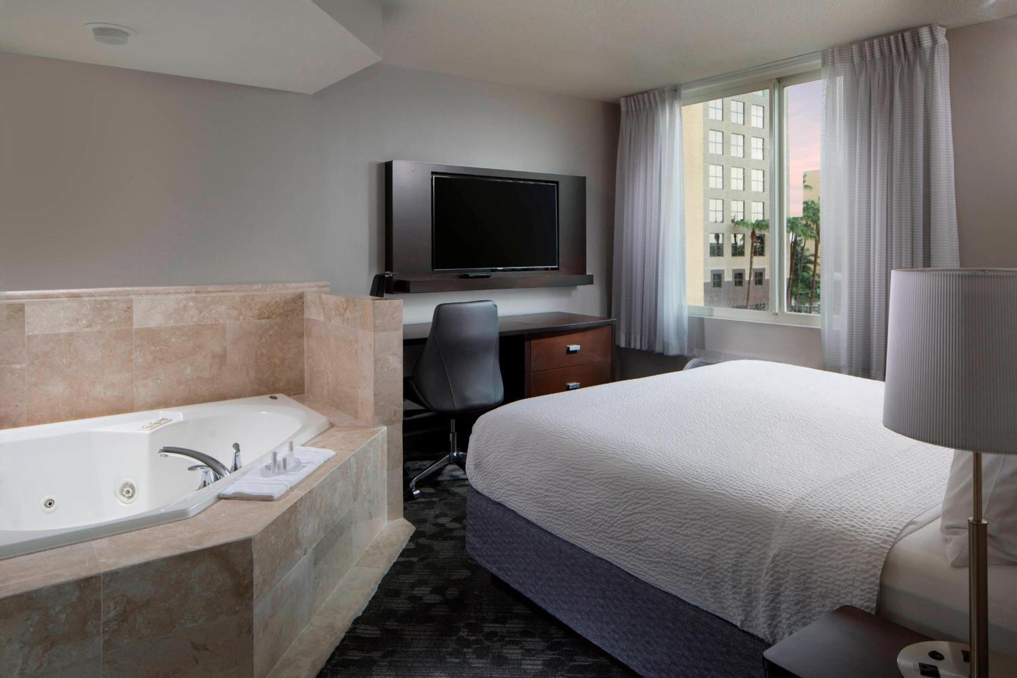 Hotel Courtyard Miami Dadeland Glenvar Heights Exterior foto